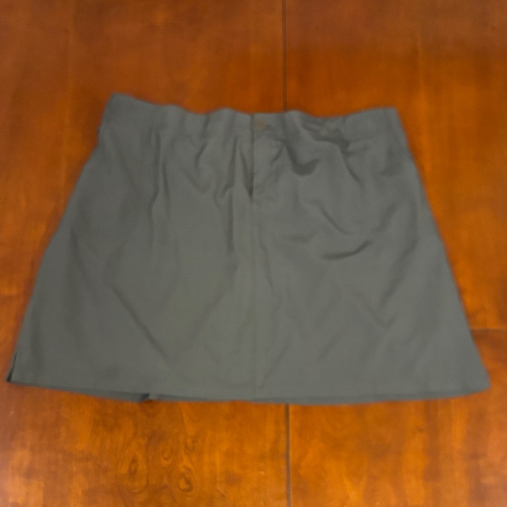 Charcoal‎ Mini Skort With Pockets.  Like New